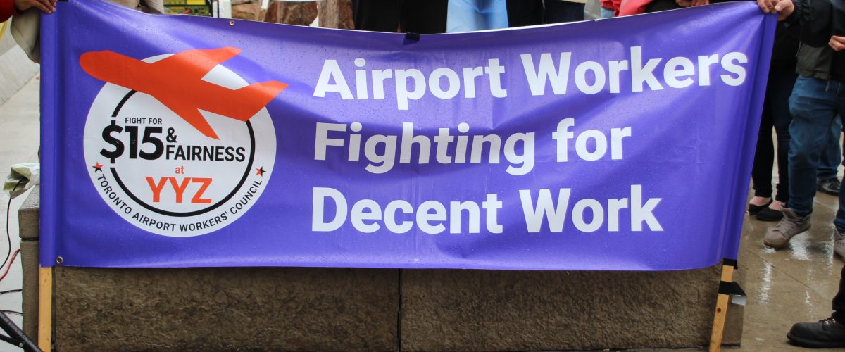 L’AIM souligne la fête des travailleurs en manifestant contre la privatisation des aéroports