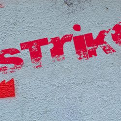 Strong strike mandate from IAM local 907