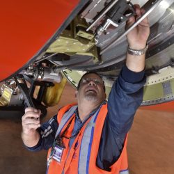 Hommage aux héros inconnus du ciel : Célébration de la Journée des techniciens d’entretien aéronautique