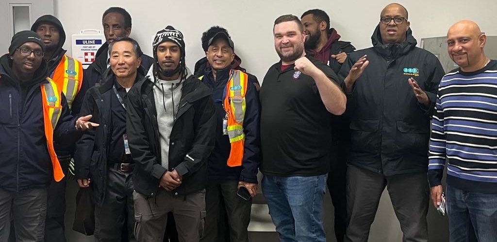 Local 2413 members at AAS Canada win at the bargaining table