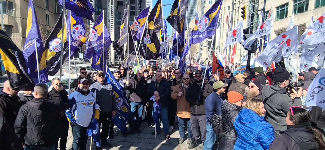 Les membres du syndicat de l’IAM manifestent contre le projet de loi 89