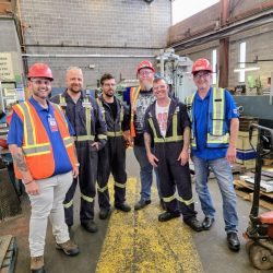 Les représentants du syndicat de l’IAM visitent les membres de Seaspan