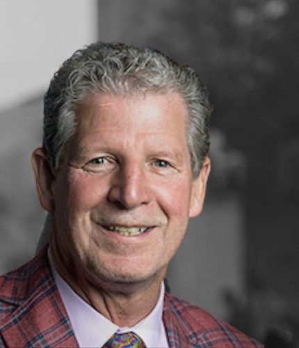 Le représentant international de l’IAM, Gary Hynes prend sa retraite après 49 ans de service