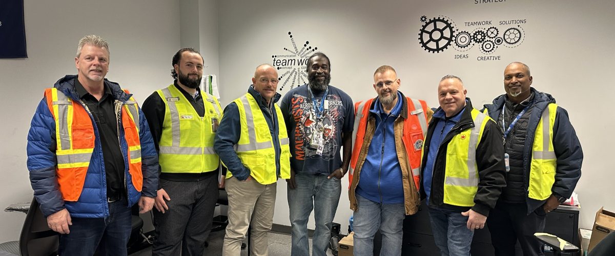 IAM Leaders Meet Air Canada Members at Pearson